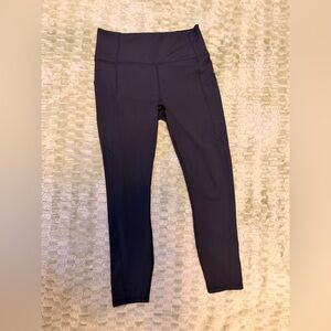 Fabletics PureLuxe Black 7/8 Leggings size medium- pockets on leg